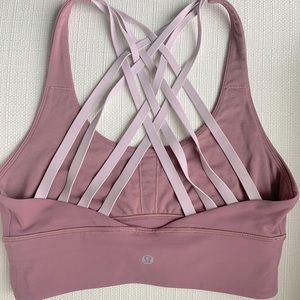 Lululemon Low Impact Strappy Sports Bra Size 4 🌸